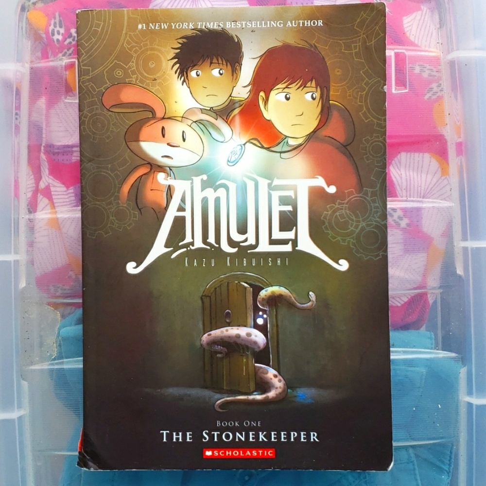 Amulet: The Stonekeeper (Book 1)
